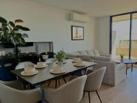 4 Bedroom Luxurious Apartment near CBD - Ferienwohnung Melbourne