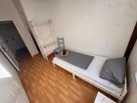 Chambre Simple avec Salle de Bains Commune