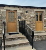 The Forge, Newly Converted Barn - Bed and Breakfast