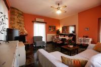Marousa's Country House 12 minutes from Athens Airport - B&B Koropí
