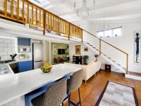 The Loft on Tudor - B&B