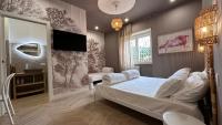 Triple Room with Garden View
