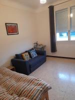 Peaceful room, Thuir centre, view Le Canigou - B&B