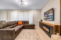 Brand New Charming Home 9 Miles to Disney - B&B Orlando