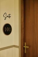 Lavie Maison Marais AC Hot Tub - B&B