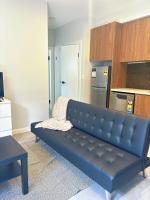 KozyGuru | Cobbitty | Cozy One-Bedroom Retreat - Bed and Breakfast Cobbadah