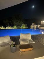 Somptueuse Villa d'architecte climatisée avec Piscine chauffée - B&B Bandol