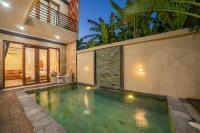 Bulan Adi Villa By Reccoma - B&B