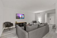 Urban Oasis Sleek Cozy & Well-Located - Bed and Breakfast Rochester Hills
