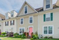 Walk to the Beach! Beach Passes | Games I King Bed - B&B North Beach