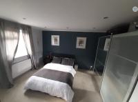 Charming private room - Ferienwohnung Northampton