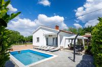 Pool House Kristina - Happy Rentals - B&B Labin