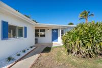 Oceanfront home with heated pool - Chambres d’hôtes