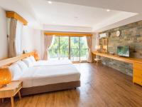 Superior Twin Room with Garden View (2A + 2C)