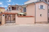 Apartments with WiFi Vodnjan, Fazana - 24332 - B&B