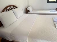 Deluxe One-Bedroom Apartment with Ocean View