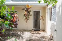 Tropical 2 BR, 2 Bath Villa with private pool - Chambres d’hôtes Palm Cove