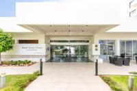 WintowinRentals Luxury apartment in HOTEL OCEAN HOUSE - B&B Torremolinos
