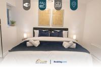1 Bedroom Apartment By Ramzy Residences Short Lets & Serviced Accommodation In Kent With Free Wifi - B&B