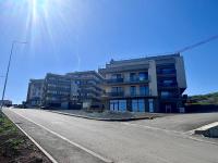 FLH - NEW Golden Gallery with Balcony & Free Parking - B&B