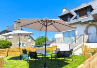 Maison 12 personnes, grand jardin, proche plages, animaux acceptés par Maison ELANORE - Chambres d’hôtes