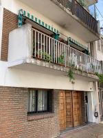 Temporario La 18 con Garage Auto - SUV - B&B La Plata