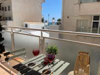 Fuengirola Beach Apartment by Stay Belonio - B&B Fuengirola