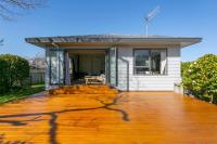 Nukuhau Haven, Serene Taupo Stay with Style, Space and Free Wi-Fi - B&B Taupo