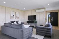 Unwind on Wai, New 4BR Home With Style and Comfort - Ferienwohnung Taupo