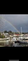 SEAS THE DAY private HOT TUB with PETS Beach Getaway SHOPPING - B&B Gibsons