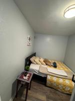 Tweepersoonskamer met Gedeelde Badkamer