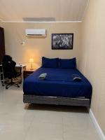 Chambre Lit Queen-Size - Vue sur Jardin