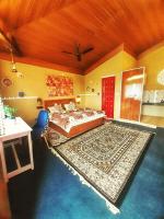 Deluxe Double Room (2 Adults + 1 Child)