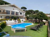 Villa con piscina privada Costa brava - B&B
