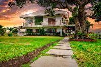 CELEBRATE AT OASIS RESORT I EVENT VENUE I STAYCATION I OVERNIGHT near Naga City CS - Chambres d'hôtes Alianza