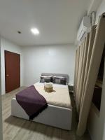 Sophie's Staycation 1 BR condo - B&B Bacólod