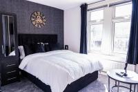 Sleek & Elegant - 2 Bed Apartment In Dartford Town - Parking - Bed and Breakfast