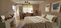 Apartamento de 1 Dormitorio con balcón y vistas a la ciudad