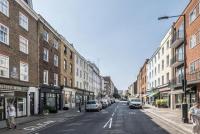 Chic Marylebone Village w Premium Mattress and 55 inch TV, by The Design Traveller - Chambres d'hôtes Londres