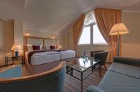 Standardna dvokrevetna soba s bračnim krevetom i pogledom na more