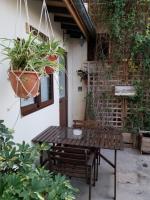 Yard room with private entrance - Ferienwohnung