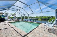 Heated Pool with Canal Views Port Charlotte Home - B&B Port Charlotte