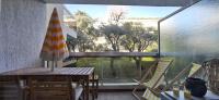 Escale en Méditerranée, swimmingpool, terrace,AC - B&B Antibes