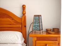 Reina Apartment 150m to Beach with Pool and Balcony near to PortAventura - Chambres d'hôtes Salou
