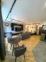 Loft studio KWADRAT Jerozolimskie - B&B Varsavia