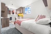 Contemporary Comfort Steps from Ricoh Arena - B&B Coventry