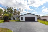 Renovated Naples Home with Seasonally Heated Pool - B&B Naples