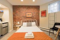 Cozy Garden Level Studio - B&B Boston