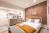 Cozy Garden Level Studio - B&B Boston