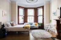 Bright Back Bay Studio - B&B Boston